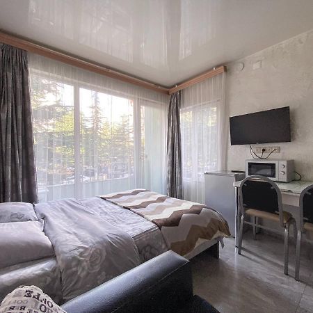 Apartment Studio Maksim Batumi Esterno foto