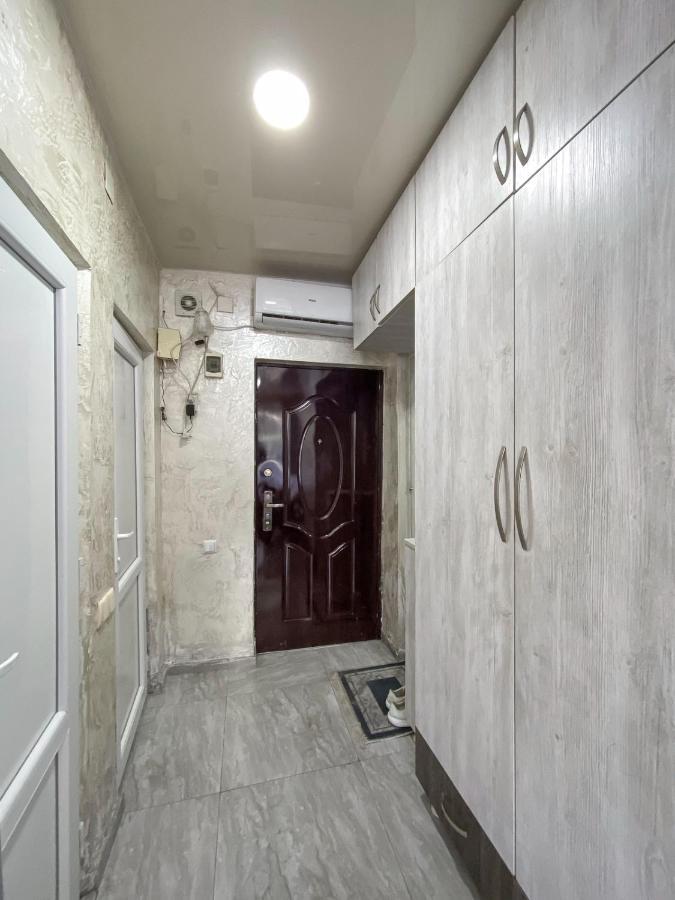 Apartment Studio Maksim Batumi Esterno foto
