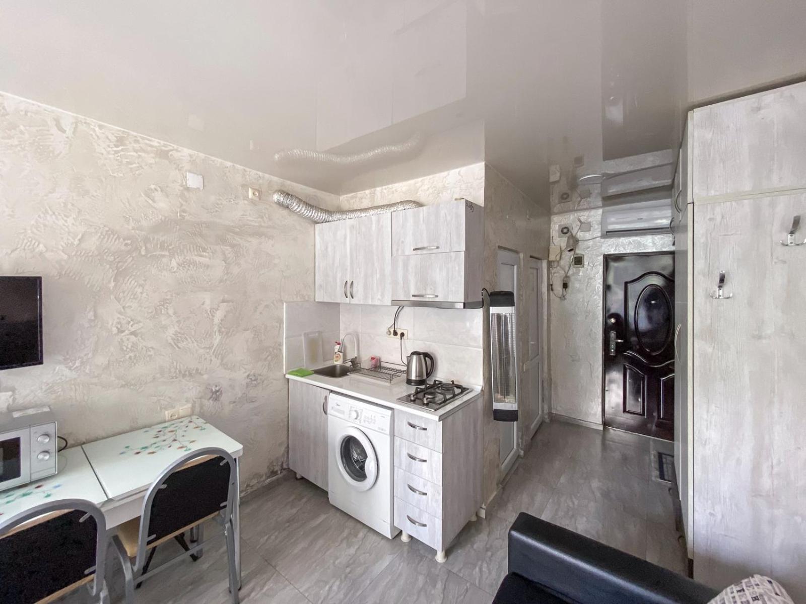 Apartment Studio Maksim Batumi Esterno foto
